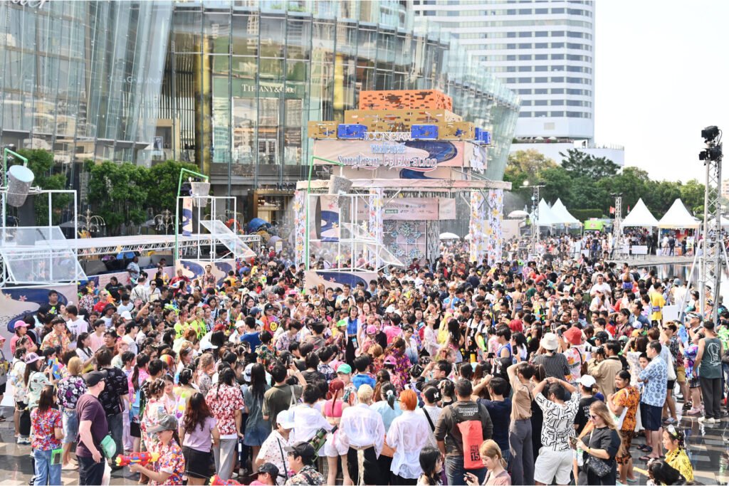 IconSiam During Songkran